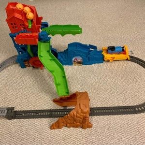 Thomas & Friends Track Master Cave Collapse Set